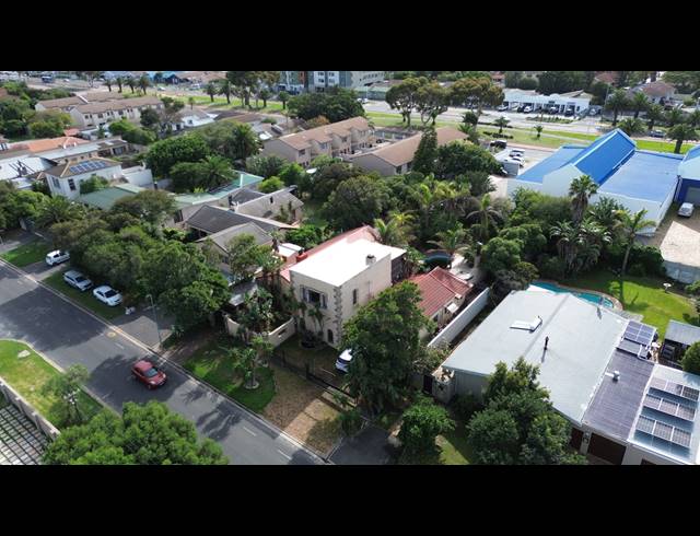 1,004M² VACANT LAND FOR SALE IN TABLE VIEW